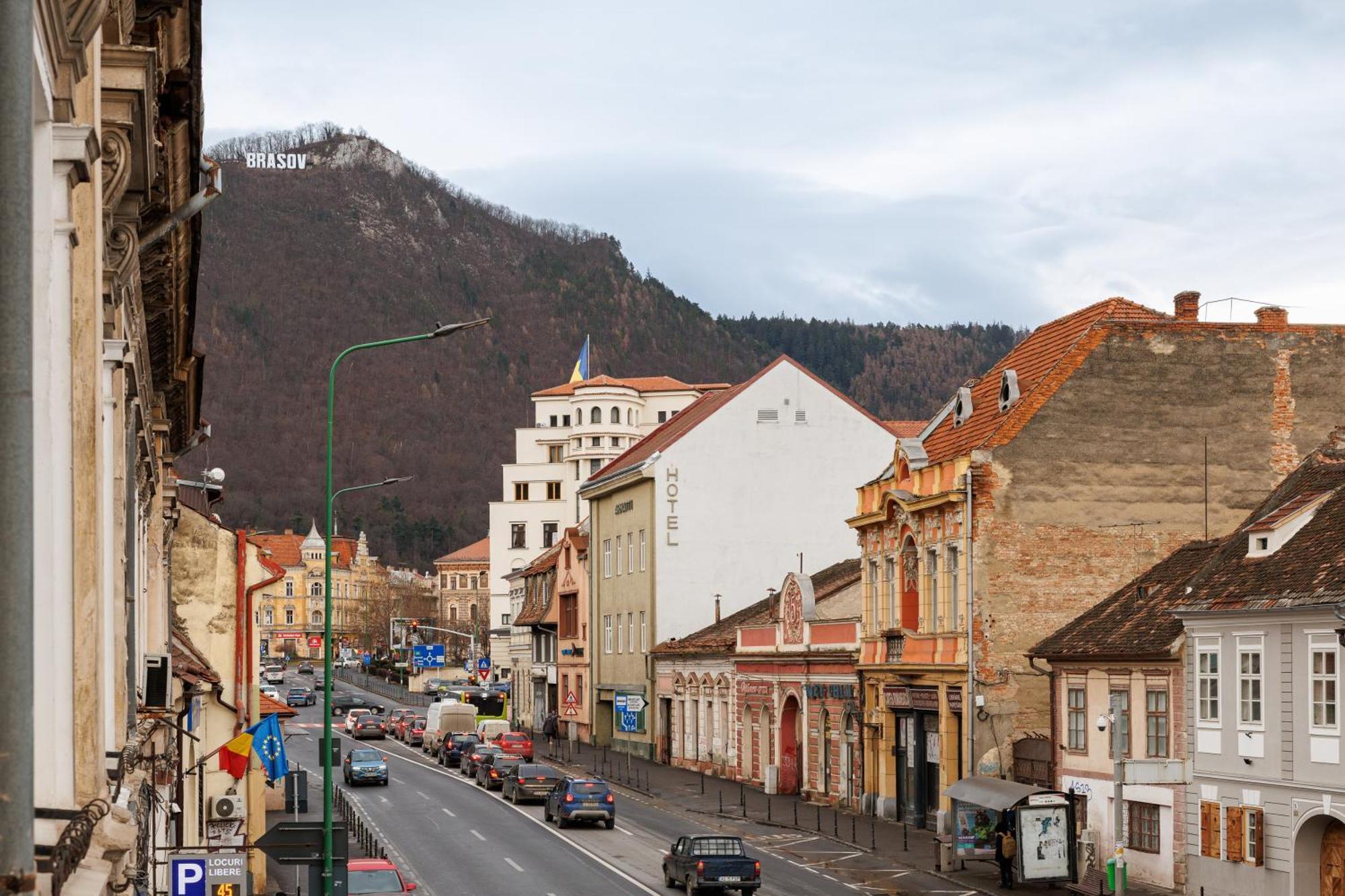 Lunga 16 Guesthouse 2 Brasov Ngoại thất bức ảnh